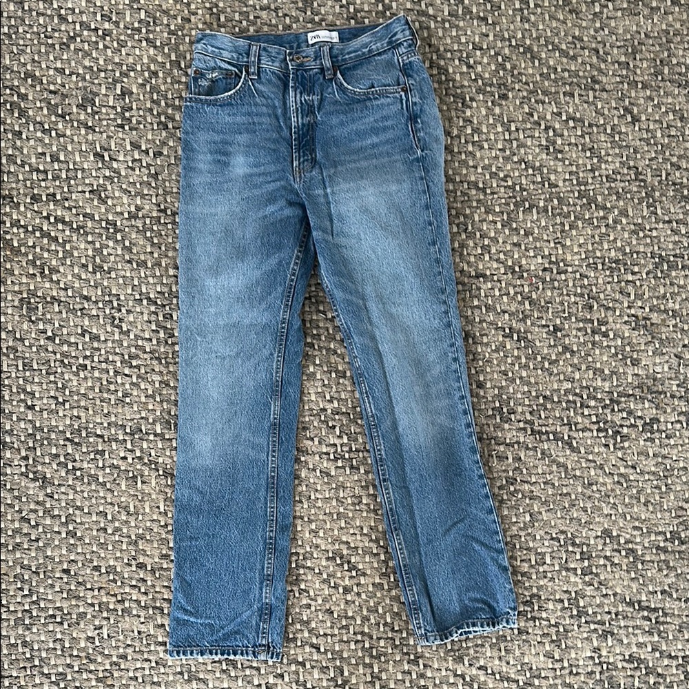 Zara HIGH RISE TRF STRAIGHT LEG JEANS